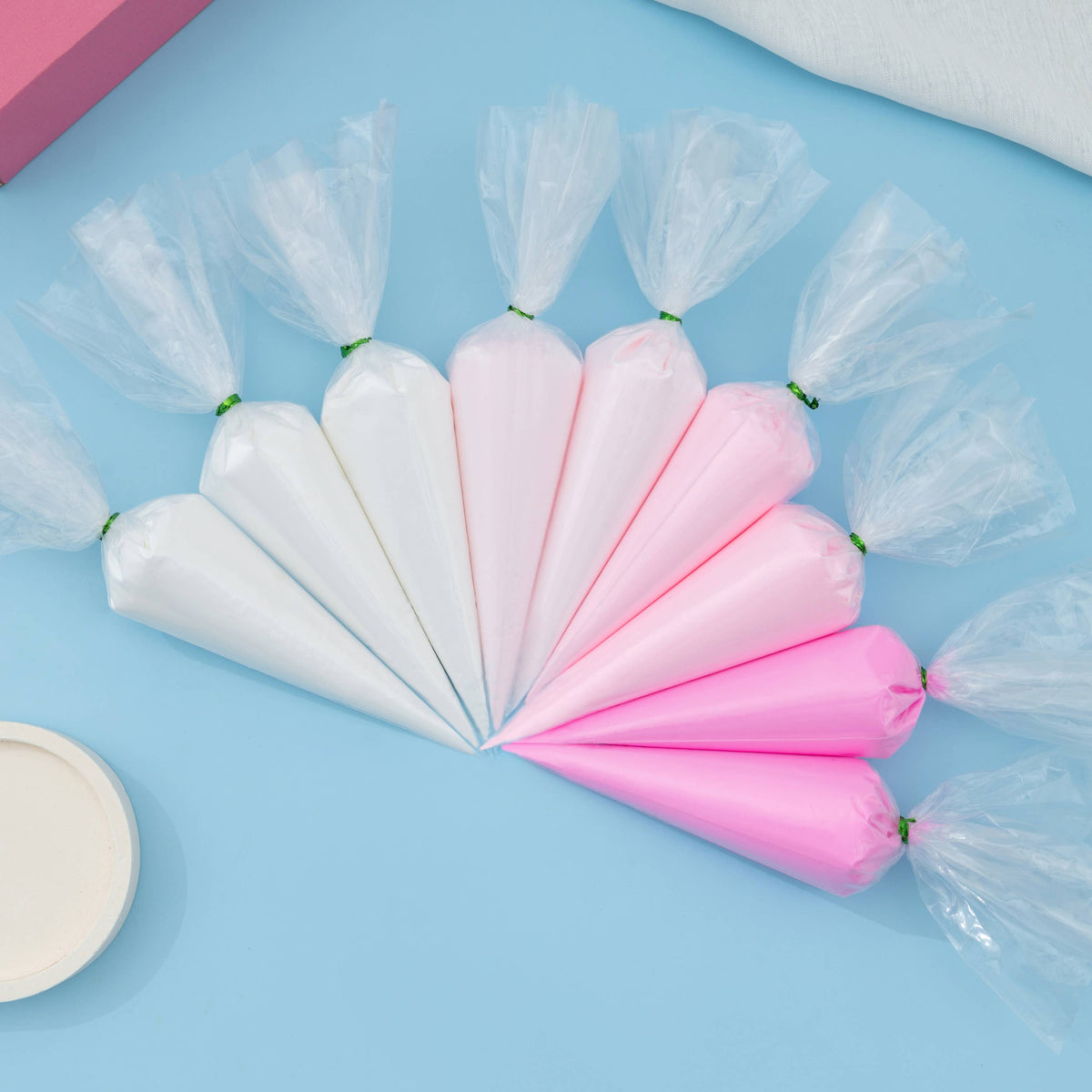 White &amp; Pinks Decoden Cream Set