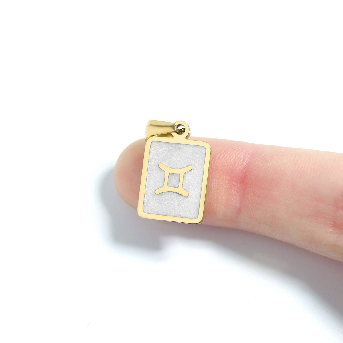 18K Gold PVD Zodiac Card Pendants: Gold / Sagittarius