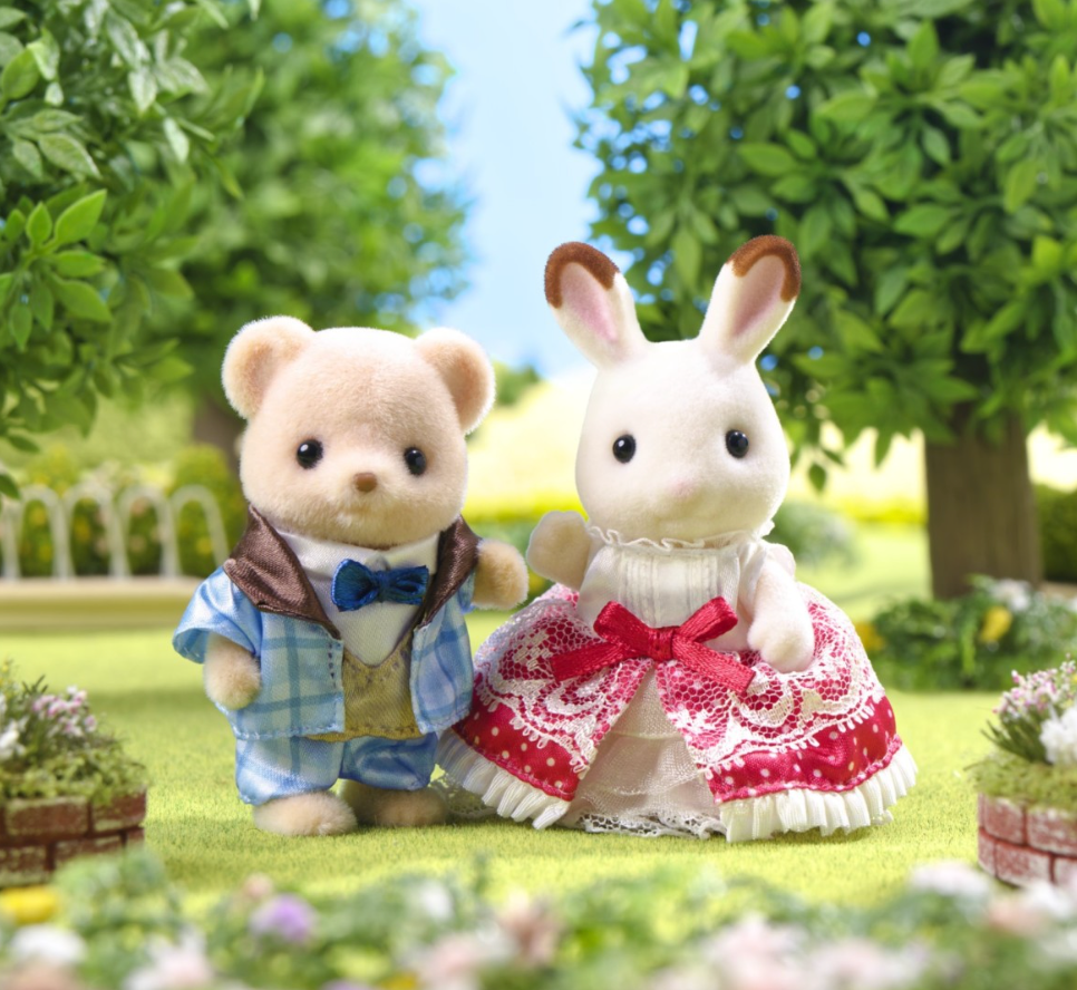 CC4603 - Freya and Theo, 40th anniversary