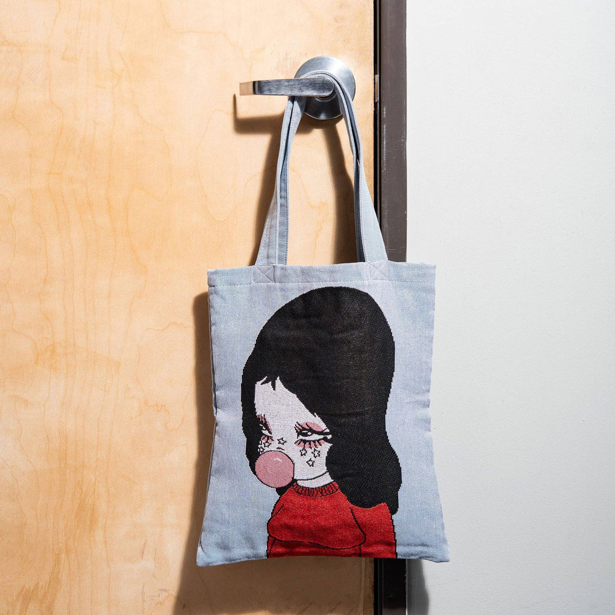 Chicle Woven Tote