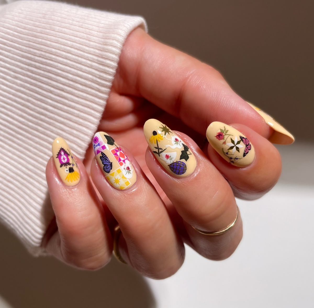 Nail Art Stickers - Hidden Hill