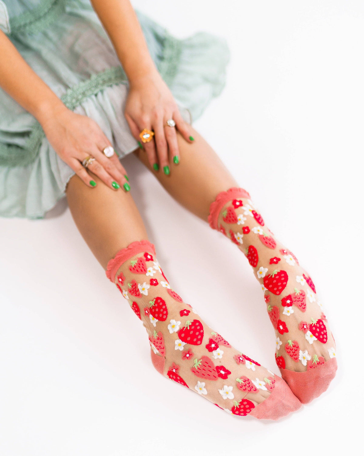 Strawberry Daisy Ruffle Sheer Crew Sock: Size I: Fits US W5.5-9.5