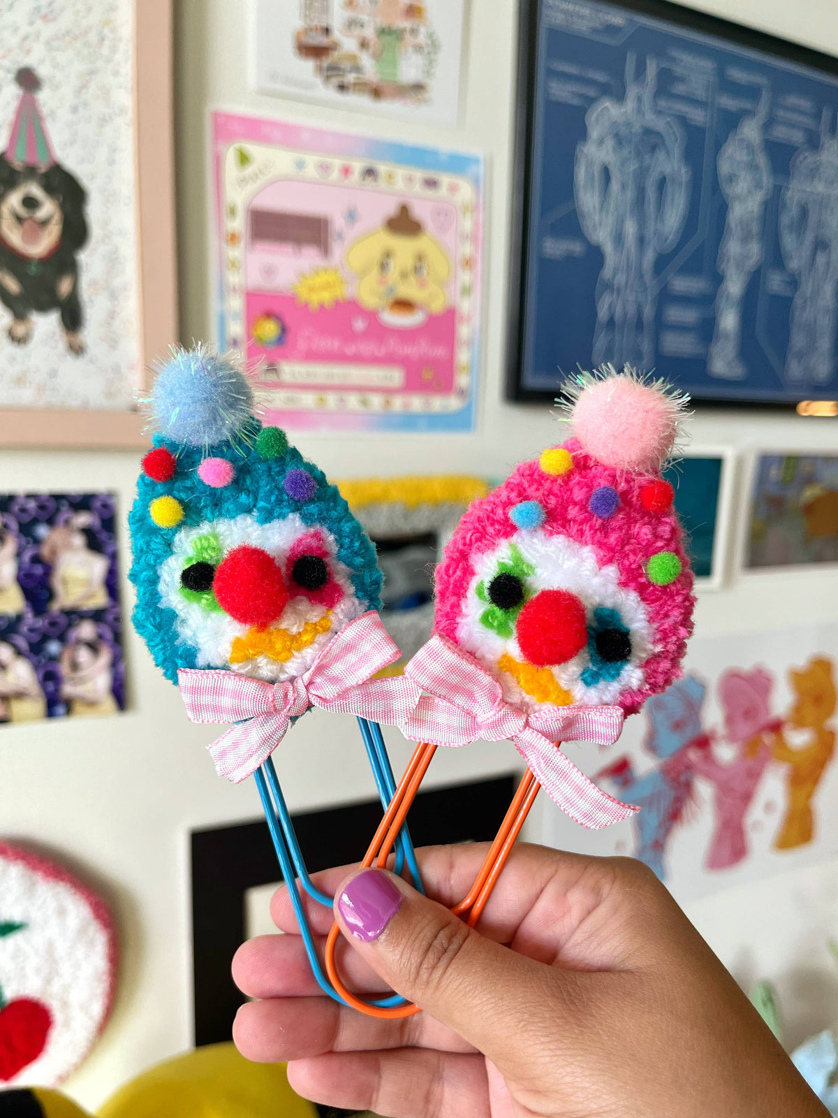 Jumbo Tufted Paper Clips / Bookmarks